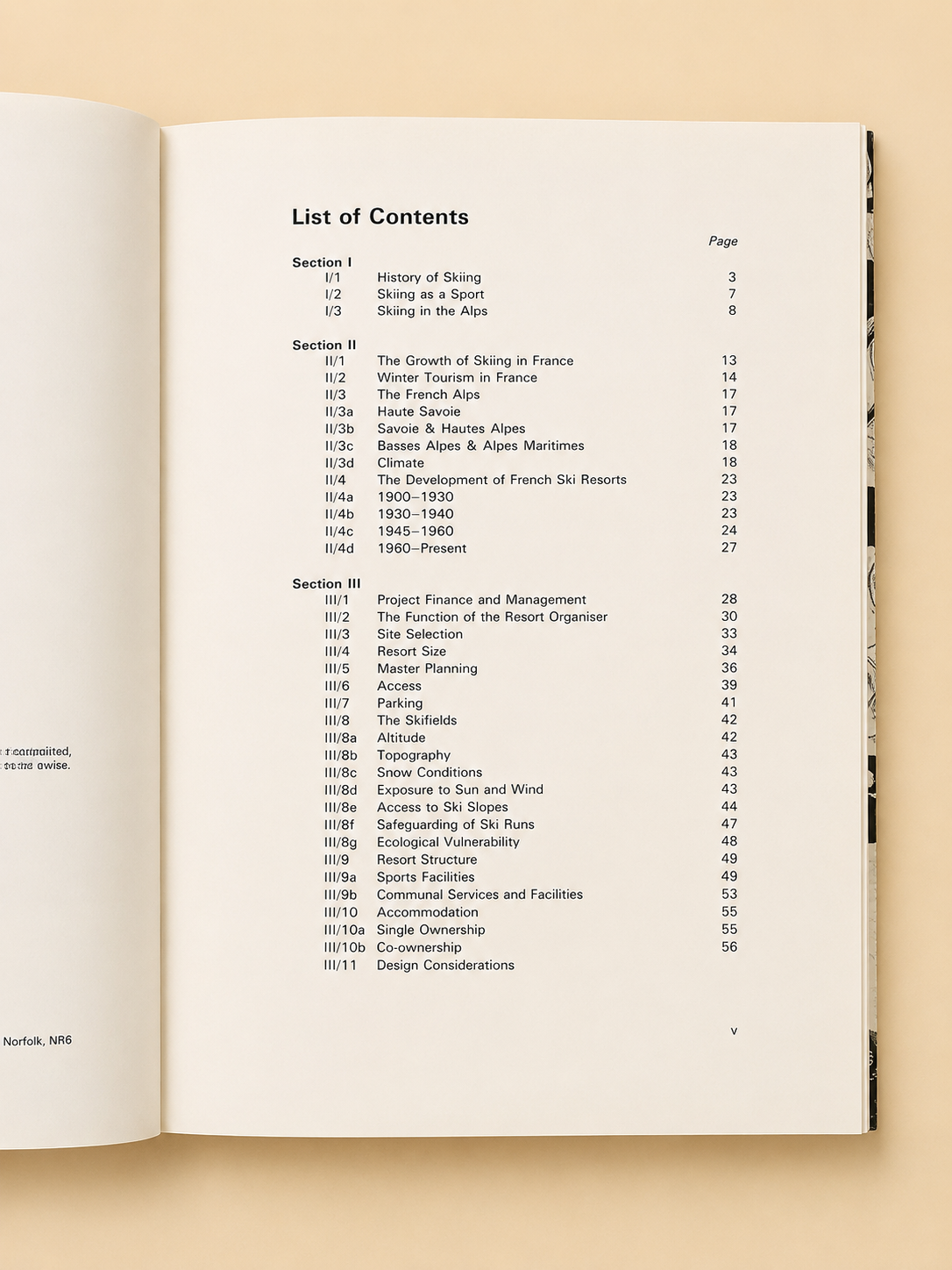 The Architecture and Planning of Ski Resorts in France – Tore Juul, 1979