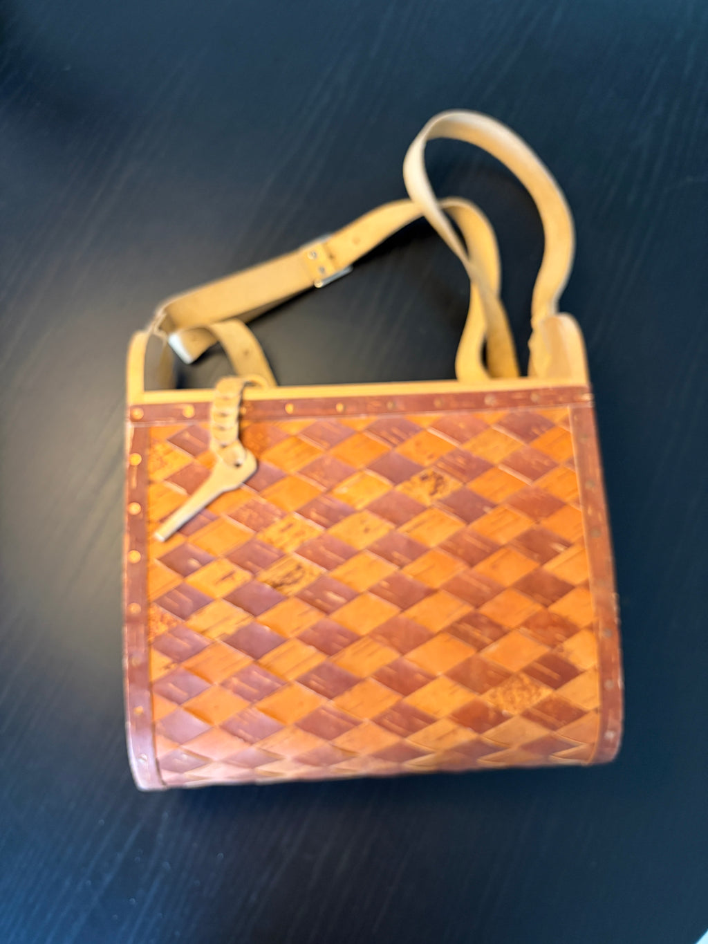 Vintage fiskeveske fra 1968 – håndlaget med original patina